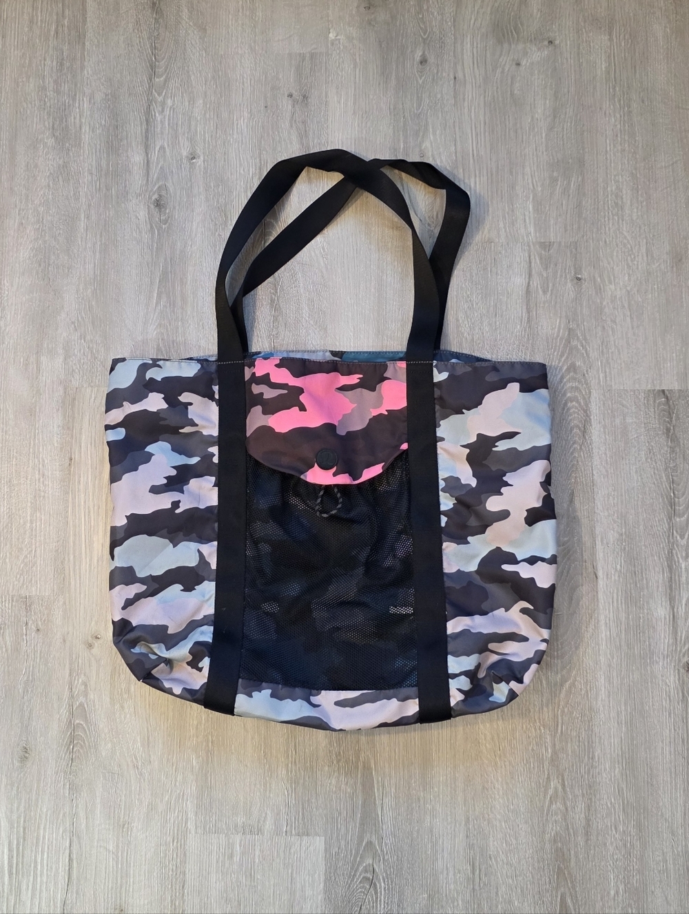 Lululemon Take It On The Go Heritage Camo Tote 24"